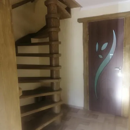 Holiday home гостинний двір у ангеліни