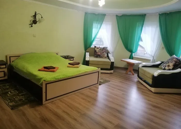 гостинний двір у ангеліни