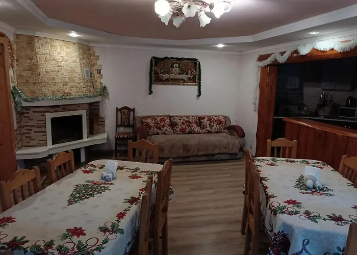 гостинний двір у ангеліни Ferienhaus Tatariw