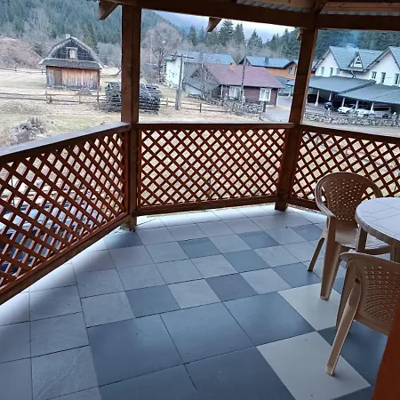 гостинний двір у ангеліни