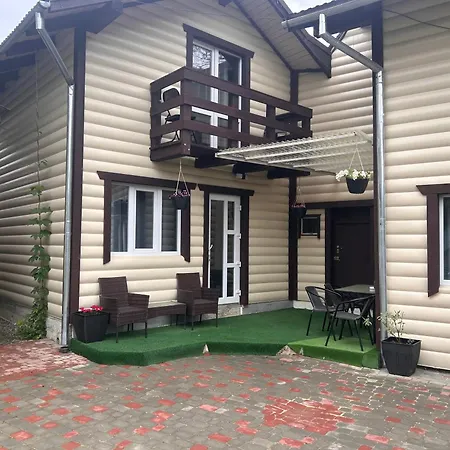 гостинний двір у ангеліни Casa vacanze