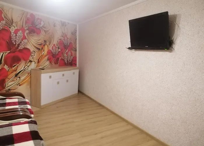 гостинний двір у ангеліни 塔塔里夫