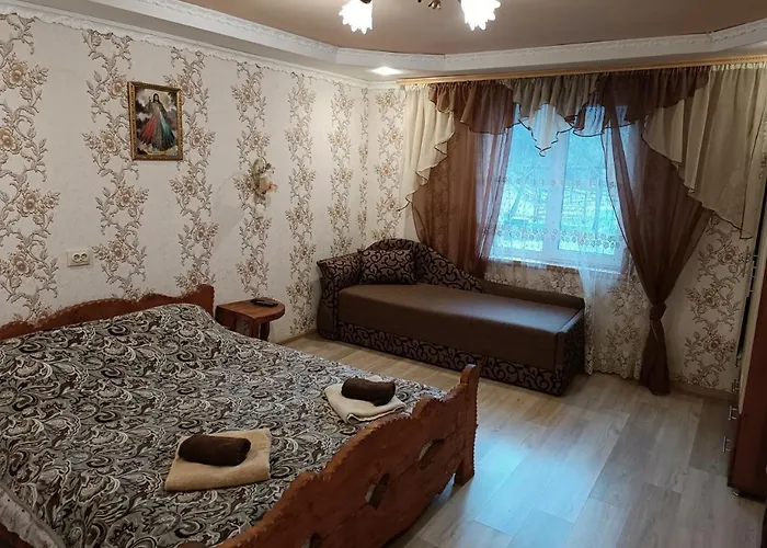 гостинний двір у ангеліни 度假居 *
